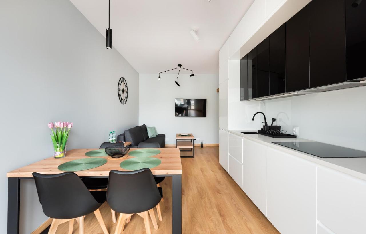 Wola Skwer Sunny Apartment 바르샤바 외부 사진